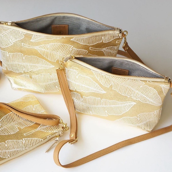 Jana Lam Gold Leather Crossbody Bag - Picture 9 of 10